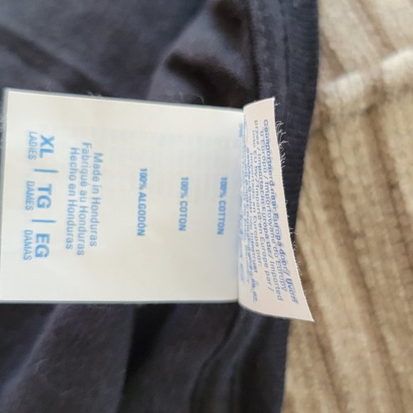 Port & Company DISNEY T Shirt Black With Pink Minnie Mouse Design Size XL - Picture 6 of 15